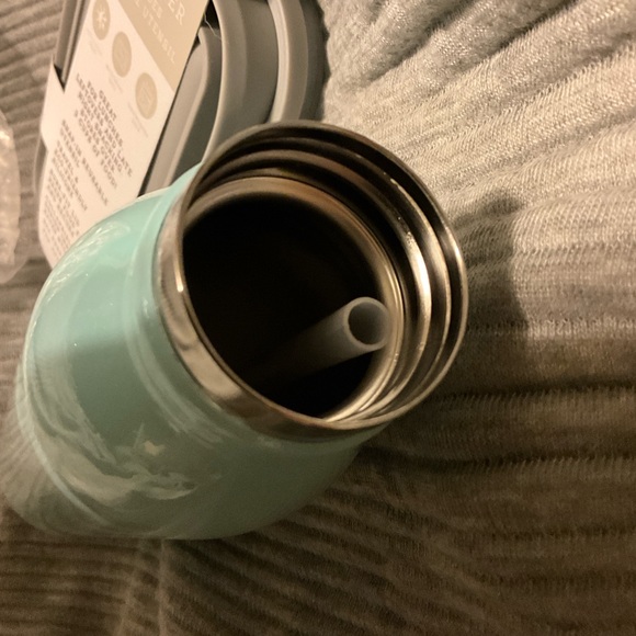 SWIG LIFE Water Bottle &  Krumbs Gray Silicone Lunch Container - Picture 9 of 16